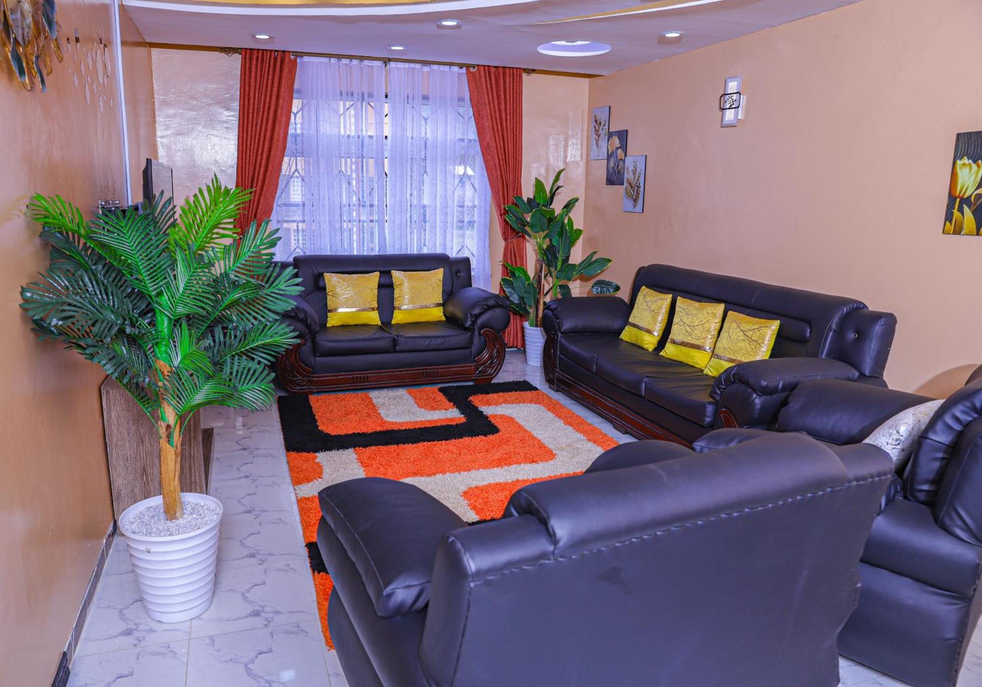 Milimani Apartment Nakuru Comfy Homestays Екстериор снимка